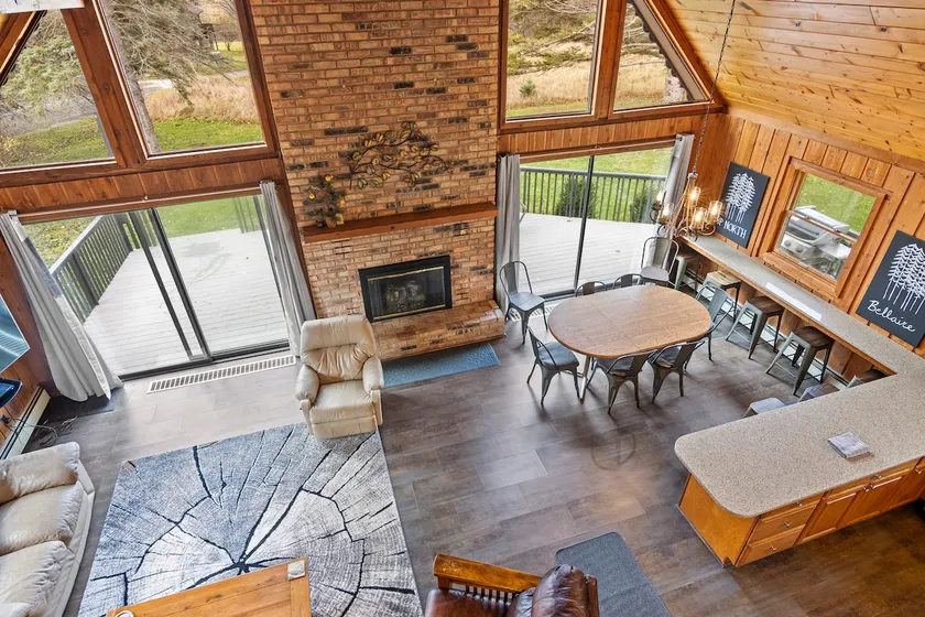 Spacious Shanty Creek Chalet with Resort Amenities - Image 1