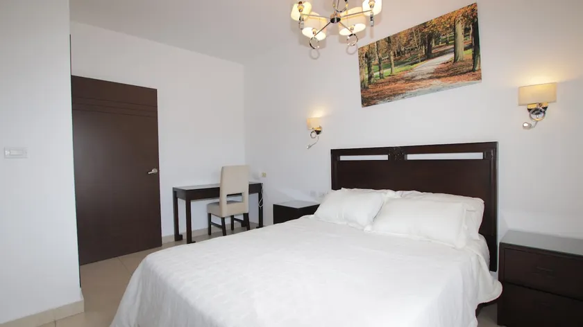 1 Bedroom | Luxury Apartment at Mahogany Suites - Image 1