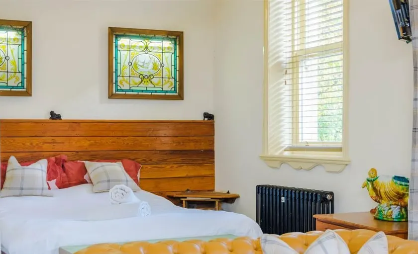 Fitzys Coach House - Wellness Retreat - Image 1