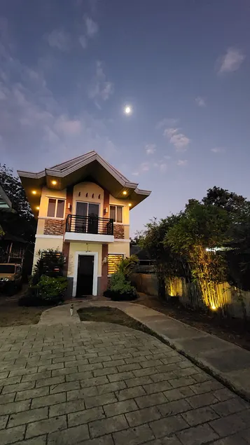 Affordable fully furnished house in Bataan with pool - Image 1