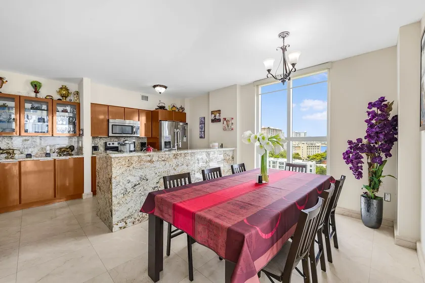 Alma del Horizonte – Skyline + Ocean, Free Parking - Image 1