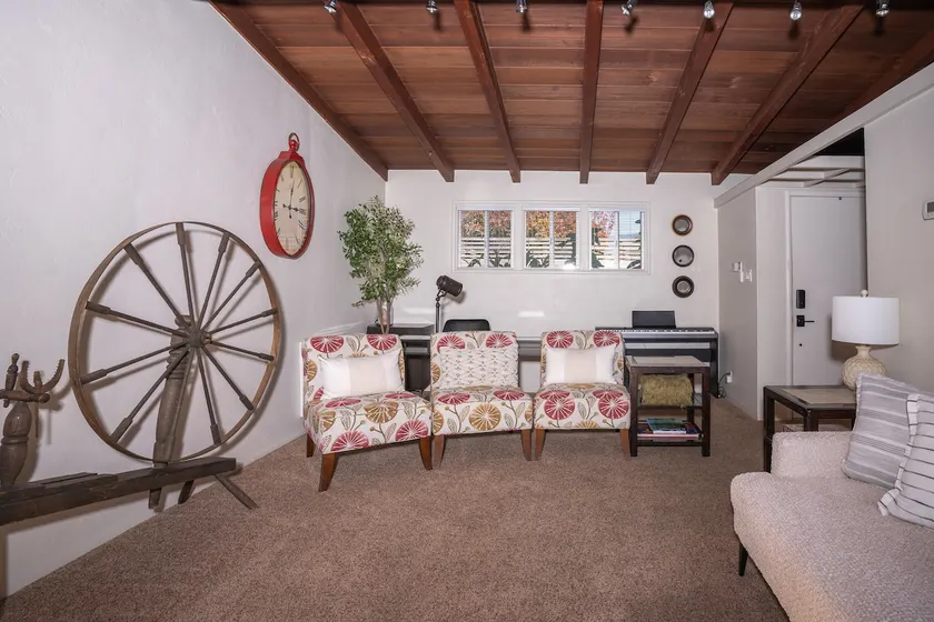 Novato Farmhouse Escape - Image 1