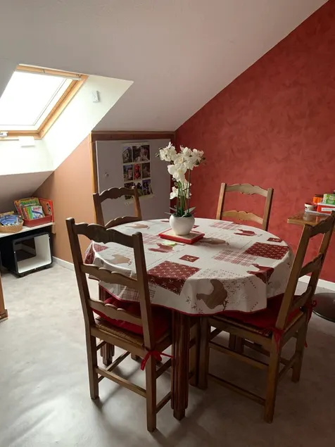 Stopover room in Saint Léons - Image 1