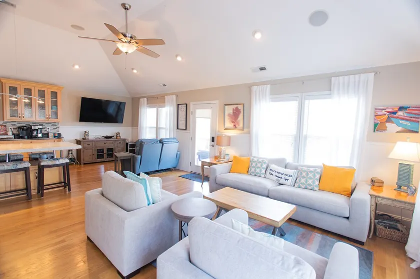 Outer Banks Family Cottage, 4 Bedroom, No Pets - Image 1