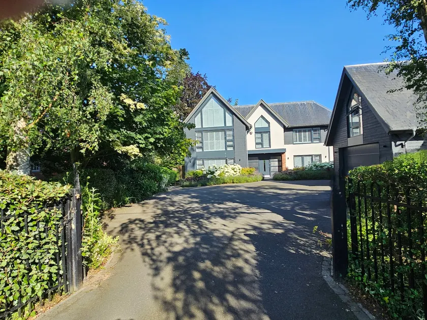 Studio ideally located for the Broads, City, Coast - Image 1