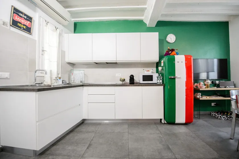 Italia House®️ - Image 1