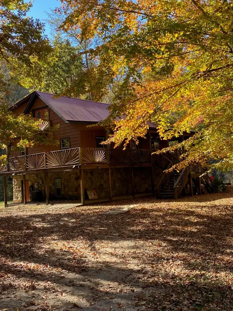 Riverside Retreat Fire pit Hiking Fall Discounts - Image 1