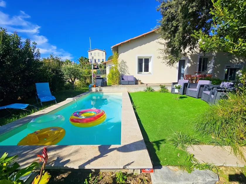 Capitaine Villa with swimming pool and garden 5 minutes from the sea - Image 1