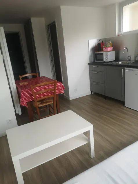 Rent studio, on the ground floor of the house. - Image 1