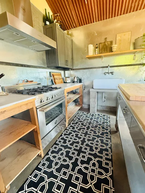 Country Carriage House in Downtown Geyserville - Image 1