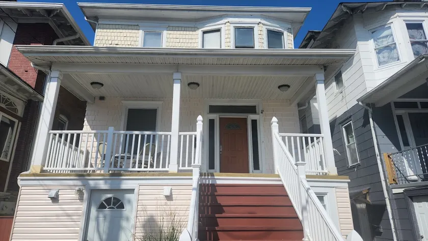 Family home in Atlantic City - Image 1