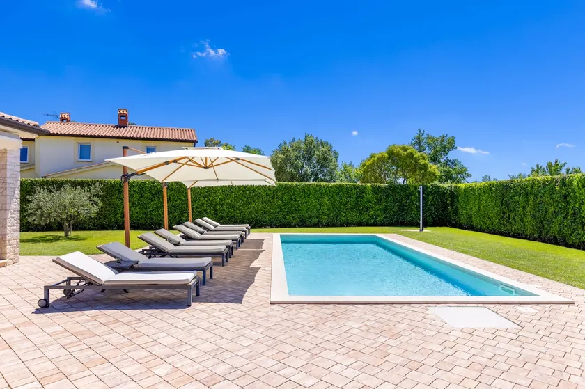 Villa Dionis - Image 1