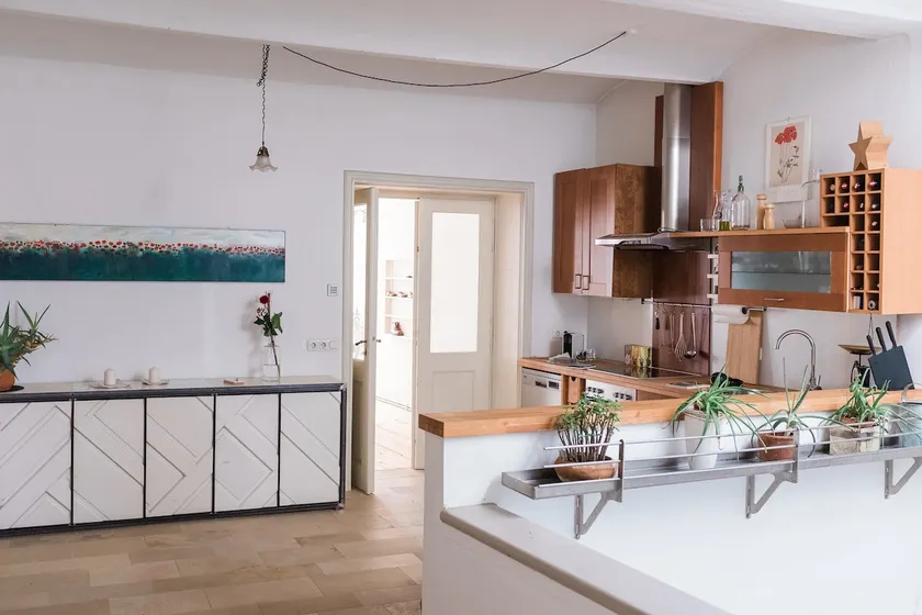 125 m² Apartment / 3 Bedrooms - Image 1