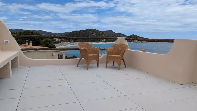Villa just steps from the sea of Villasimius - Image 1
