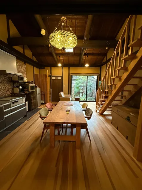 Retreat on the cypress field - Image 1