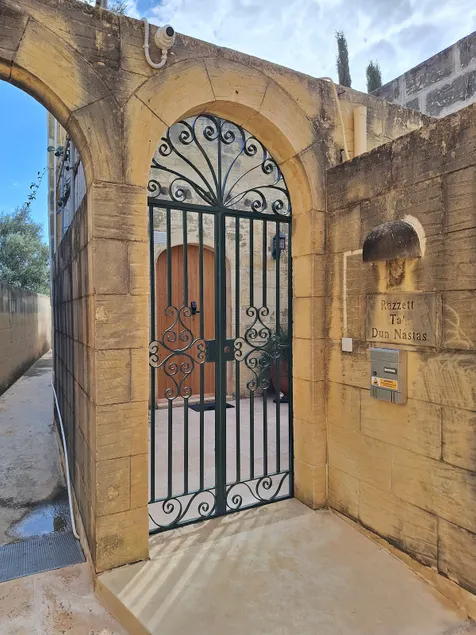 Charming Townhouse with Terrace Sannat Gozo - Image 1