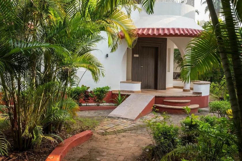 AspireSeasideVilla~Premium~2Bhk~Pool~Beach200m - Image 1