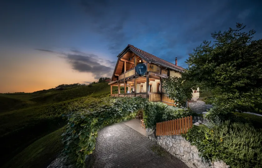 Country House Mirt with HotTub & Sauna - Image 1