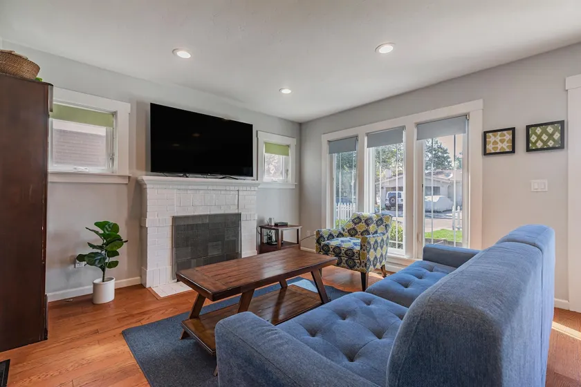 Charming Craftsman in Downtown SJ - Image 1