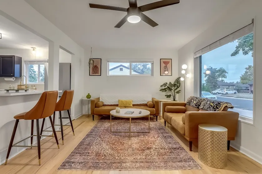 Cozy Haven: Explore Denver While Feeling at Home! - Image 1