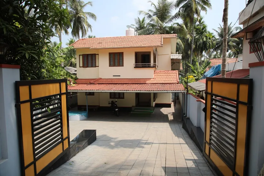 Saaketh Holiday Home(2) - Image 1