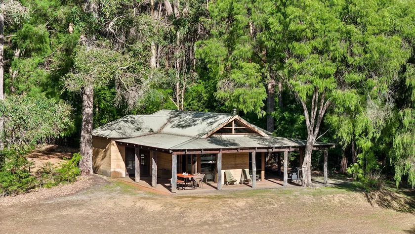 Chalet - Warren National Park setting Pemberton - Image 1