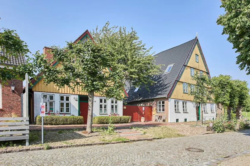 Old ferry house - 650 sqm near Hamburg for 39 guests - Image 1