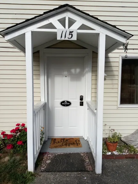 'DOLLHOUSE 1' (3 br) R&S Vacation Homes - Image 1