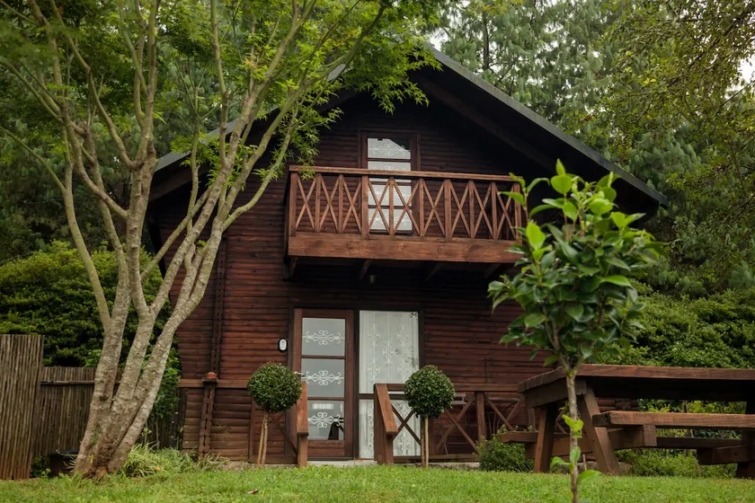 Deluxe Cabin 6 - Image 1
