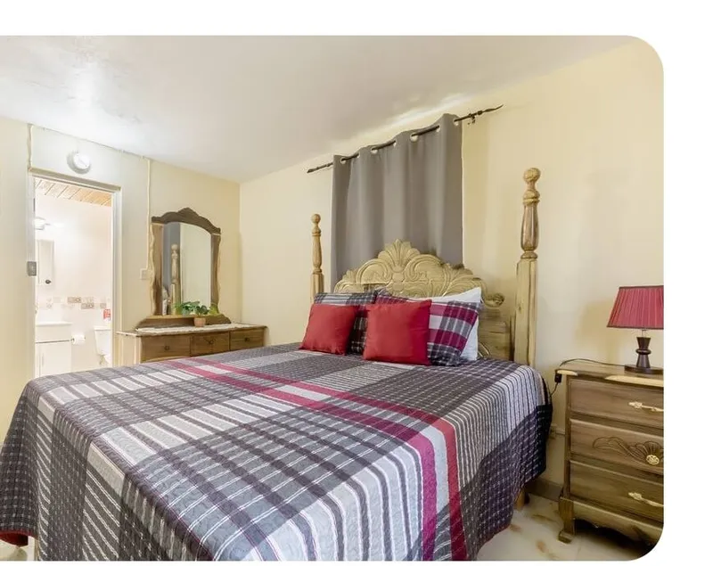 Irie Getaway | Sea View 3BR in Gated Community - Image 1