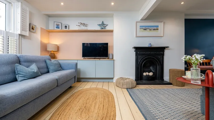 Rose Cottage - Image 1