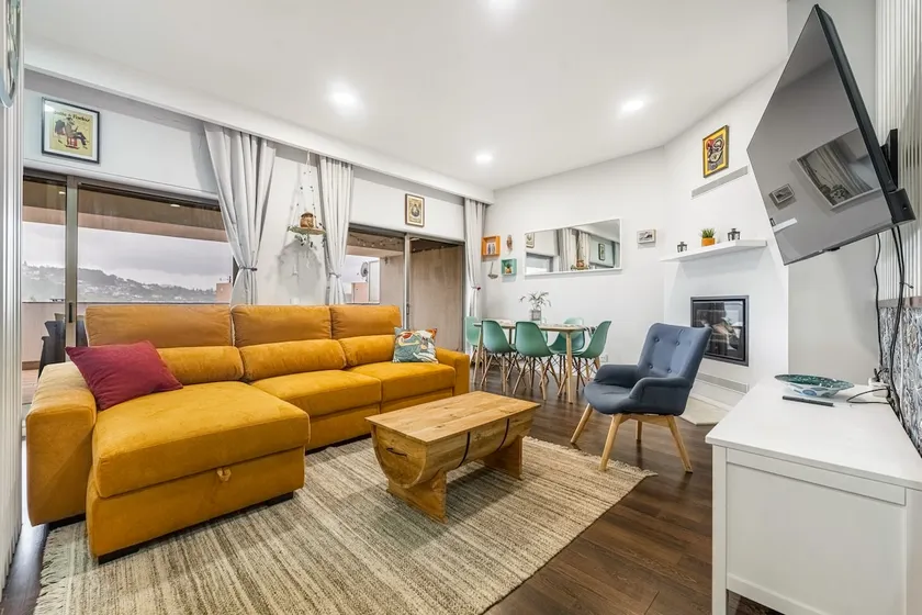 Vibrant Penthouse Near Historic Guimarães - Image 1