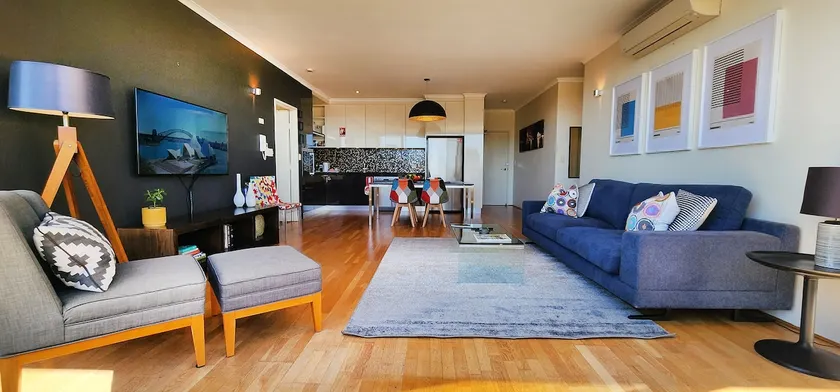 Apartamento Contemporâneo no Último Andar - Image 1
