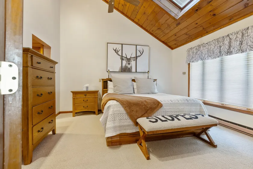 North Conway Getaway - Minutes From The Action! - Image 1