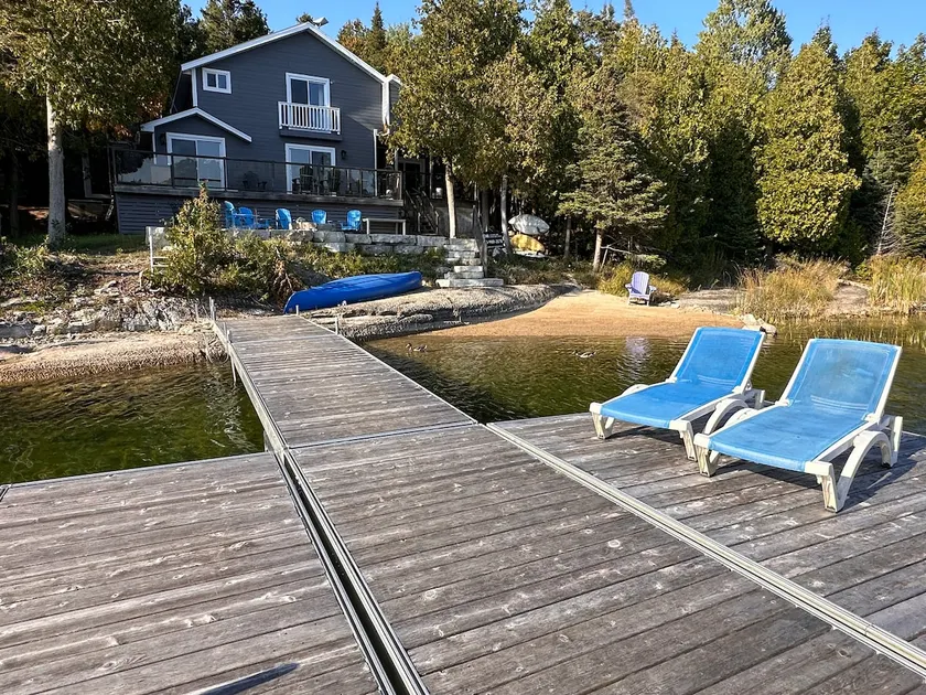 Breezes by the Bay - Image 1