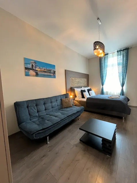 Design Apt by City Park Walk Széchenyi Baths - Image 1