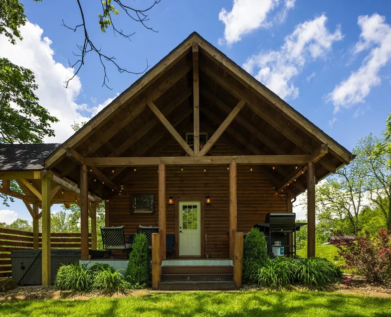 Fullview Fields-Cabin-Private Bathroom-Standard - Image 1