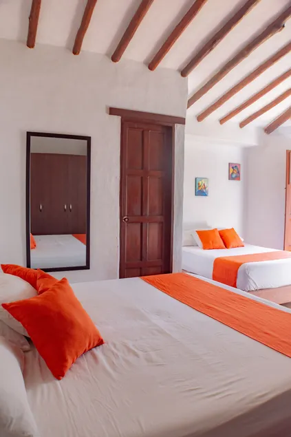Central apartment | King beds | Pool | Parking - Image 1