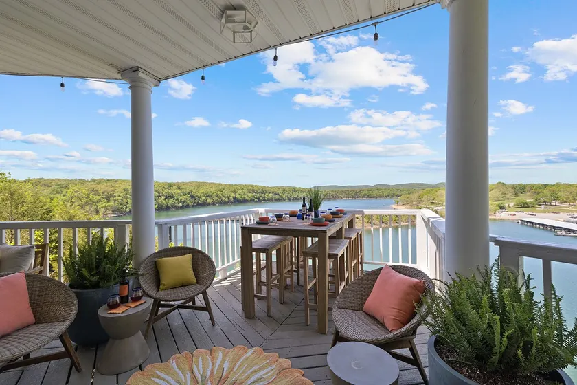 Dave’s Eureka on Table Rock Lake! - Image 1