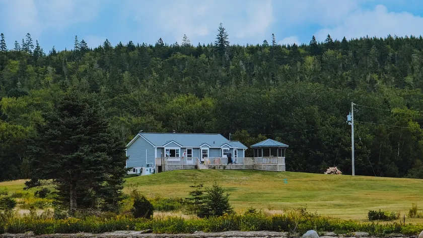 Harbour Hideway Cottage - Image 1