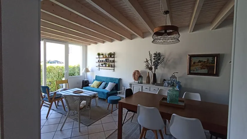 Ground floor house, 400 m from the sea - Image 1