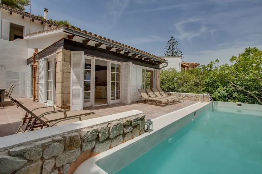 Casa de férias Villa Cala Padri com piscina, Wi-Fi, A/C, Terraço & Jardim - Image 1