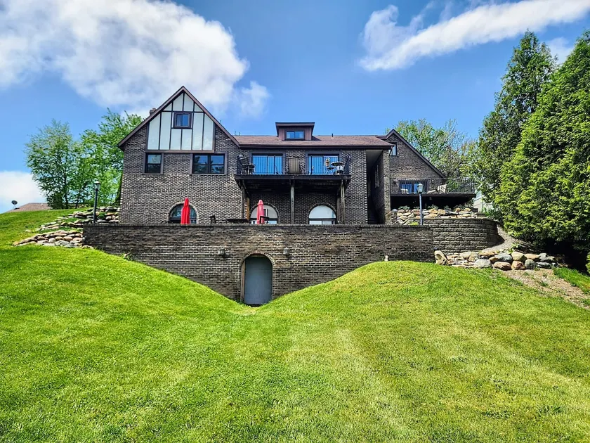 Lakefront Home w/ Indoor Pool & Spa (sleeps 20) - Image 1
