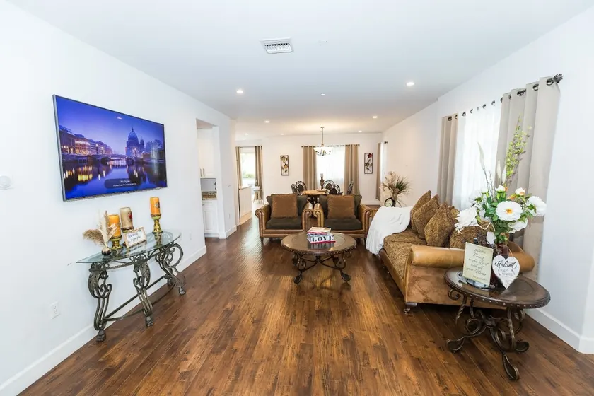 Brand New Luxury Home - 4 Bed 3 Bath - Image 1