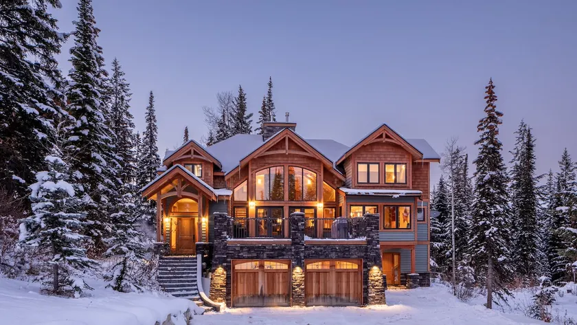 Creekside Chalet: 7-bedroom luxury mountain home - Image 1