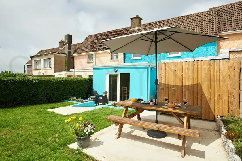 MARIAN PARK - DINGLE TOWN, PRIVATE GARDEN - Image 1