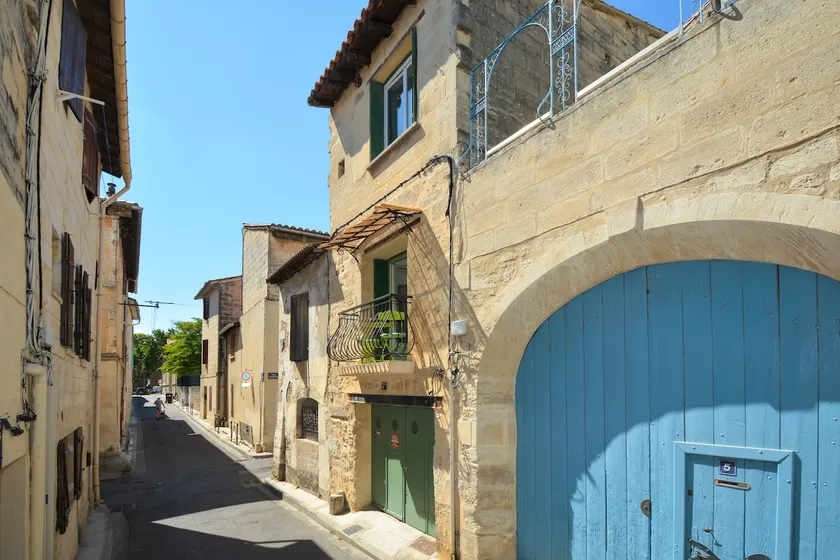 Maison Le Petit Balcon Beaucaire avec garage pour vélo - Image 1