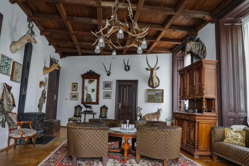 Luxury 2-room Hunter's Suite at the Úsobí Castle - Image 1
