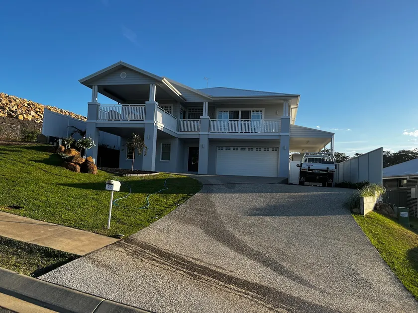 Hampton Retreat with heated pool - Image 1