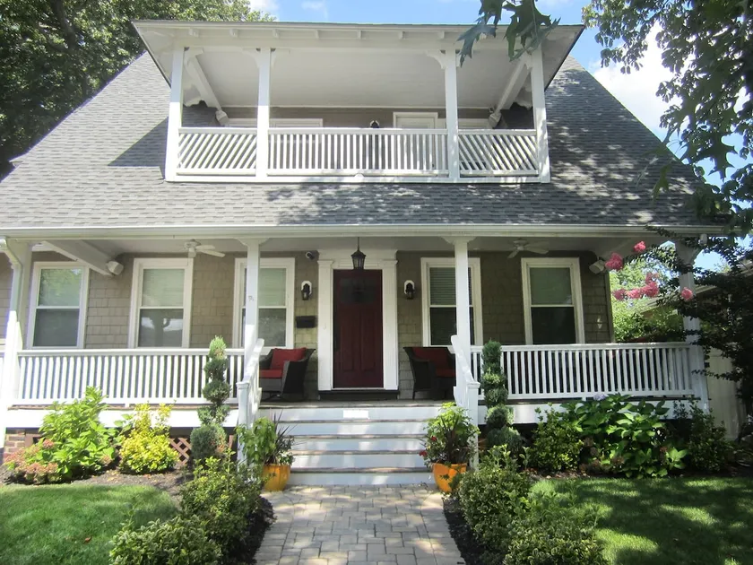 Beautiful Asbury Park Home 15 Min Walk to Beach - Image 1